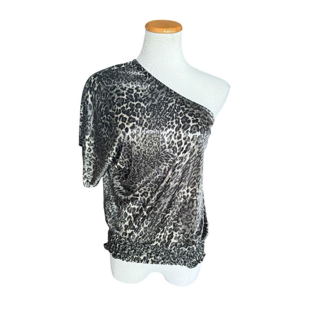 NWT Womens Rampage Modern Love Animal Print One Shoulder Knit Top - Sz M